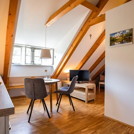 Weingut Haus Steinbach 4* 拉德博伊尔