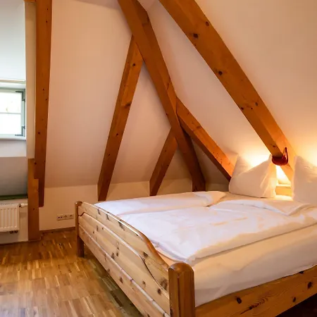 Haus Steinbach מלון 4*