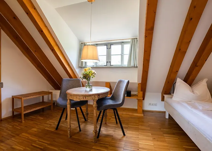 Weingut Haus Steinbach فندق راديبول